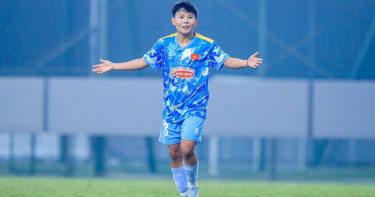 Bích Thùy lập công giúp đội tuyển nữ Việt Nam thắng giao hữu Uzbekistan, Chủ tịch VFF động viên