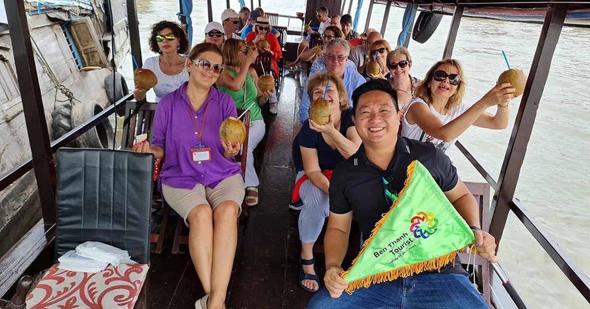 Tour tết phập phồng vì vi rút Nipah