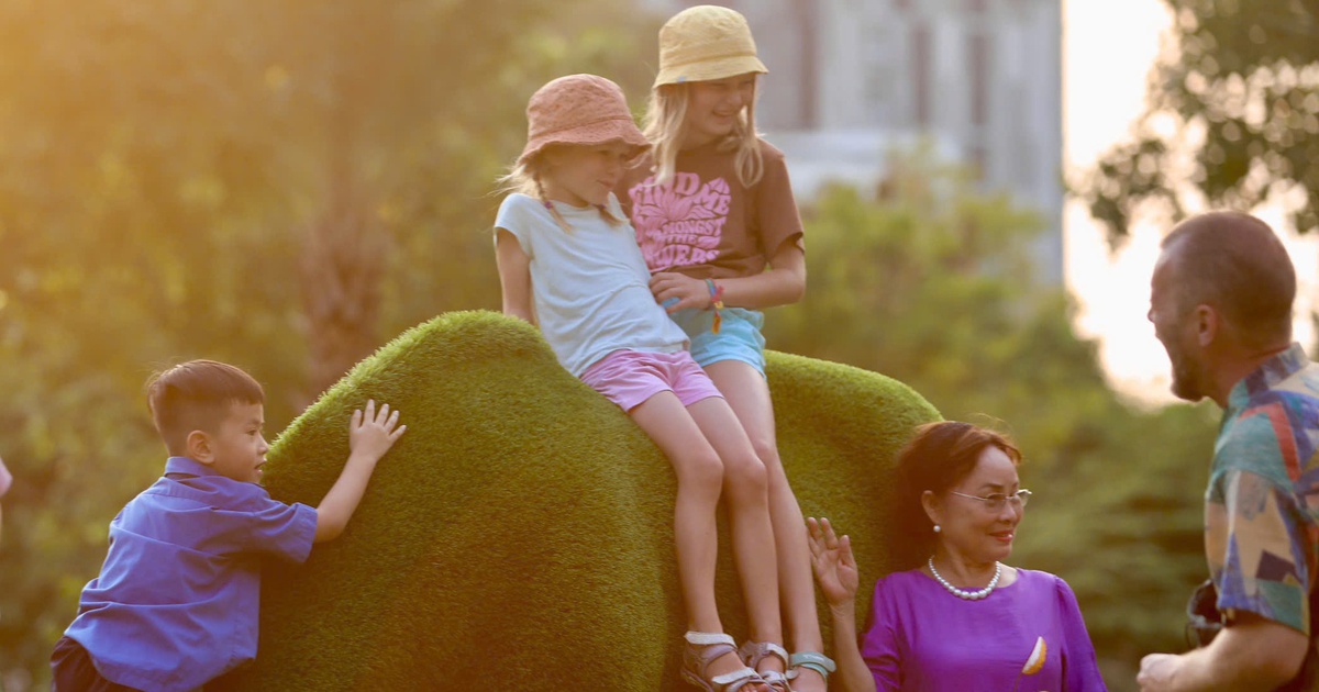 Khu 'đất vàng' làm công viên ở TP.HCM thu hút người dân, khách Tây đến vui chơi