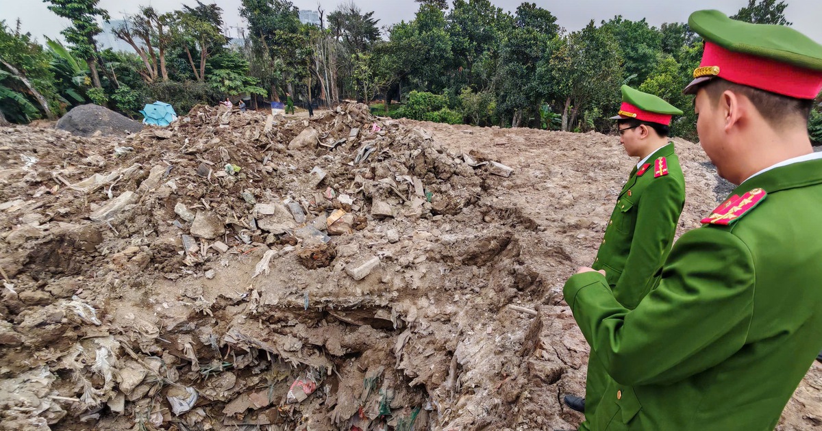 Bắt khẩn cấp 3 giám đốc công ty môi trường ở Hà Nội