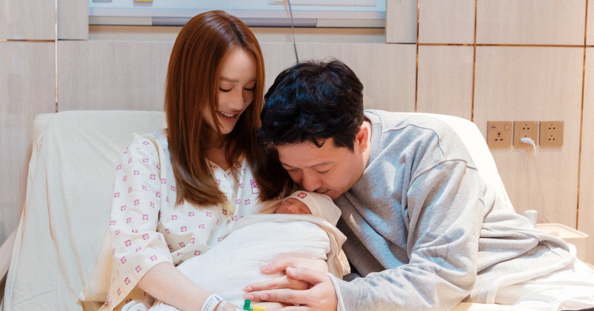 Nhã Phương hé lộ hành trình sinh con, động thái của Trường Giang gây chú ý