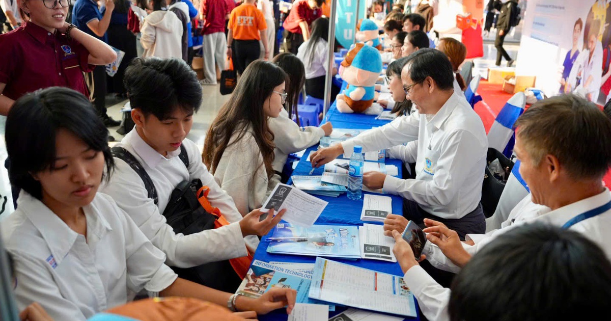 Kỷ nguyên AI: Chọn ngành truyền thống hay theo xu thế mới?