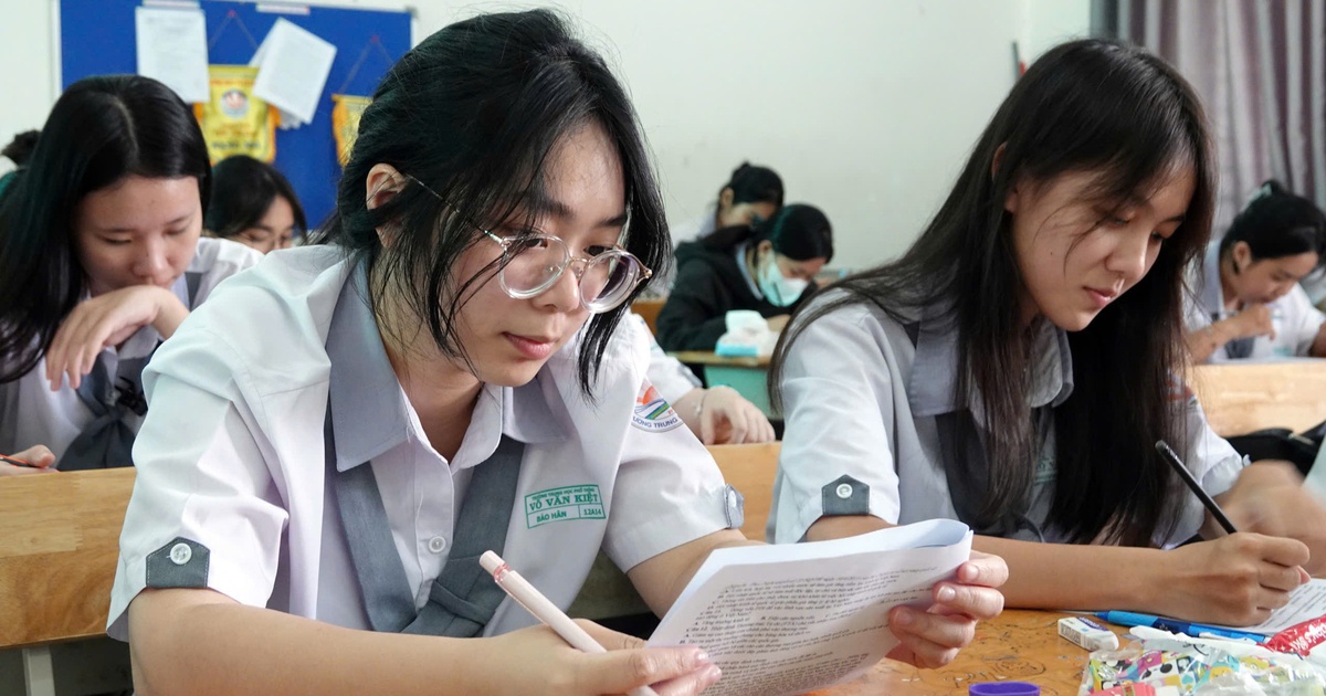 Tuyển sinh ĐH 2026: Xét học bạ kèm điều kiện, điều chỉnh điểm cộng