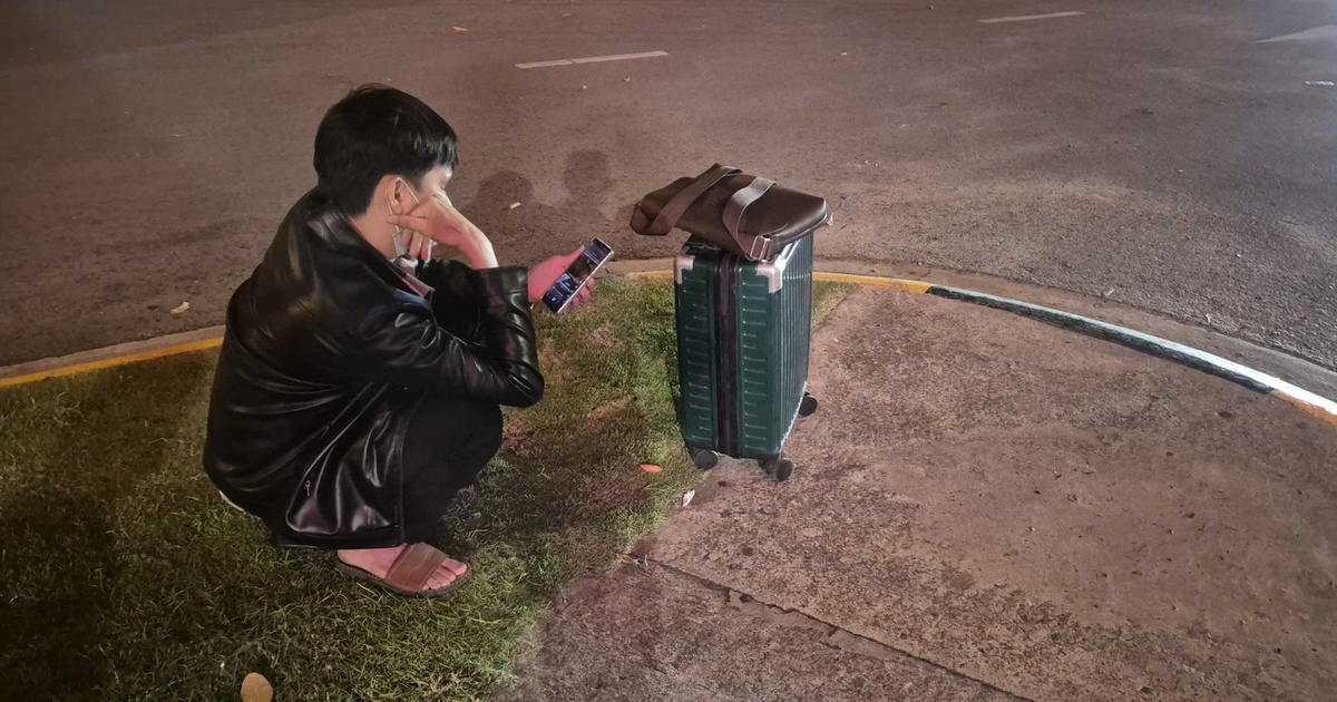 Ma trận vé xe tết online: Chỉ một cú chuyển khoản, bay sạch tiền