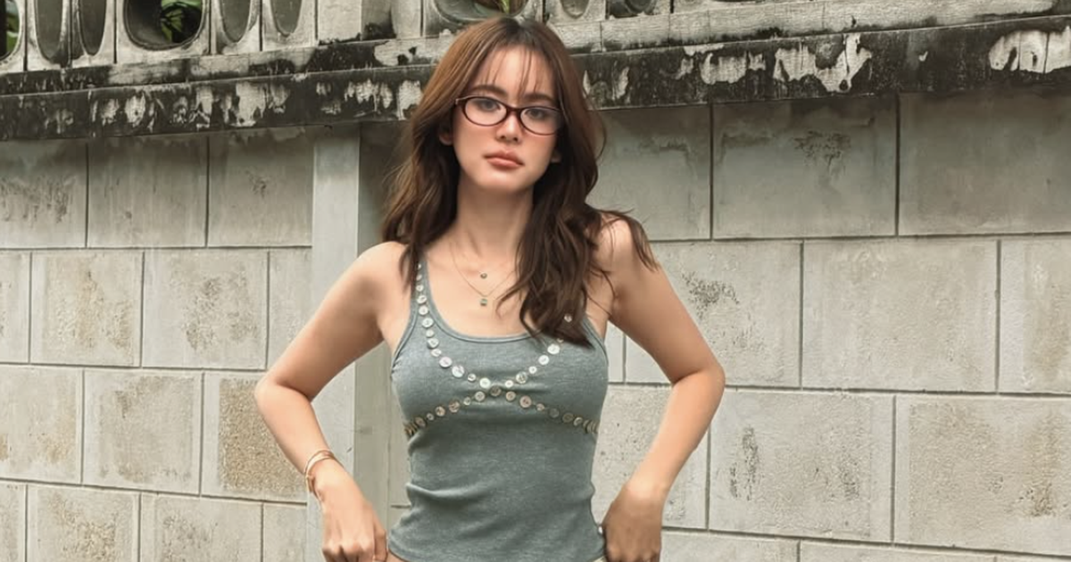 Áo tank top tôn dáng tinh tế cho nàng yêu vẻ đẹp gọn gàng