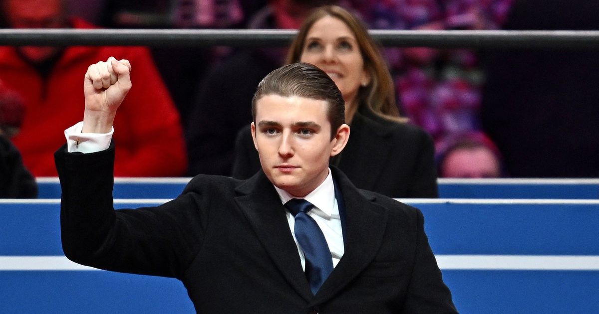 Kẻ hành hung nói 'ghen tuông' khi bạn trò chuyện với Barron Trump