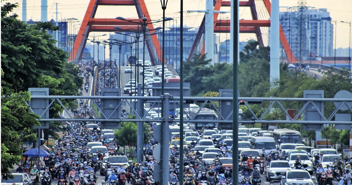 TP.HCM dự kiến mở rộng làn hỗn hợp đường Phạm Văn Đồng lên 3 làn xe