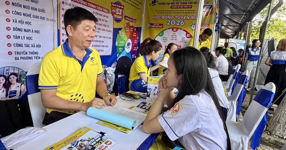 Thí sinh đạt 16 điểm 3 môn thi mới được xét học bạ, trường ĐH nói gì?