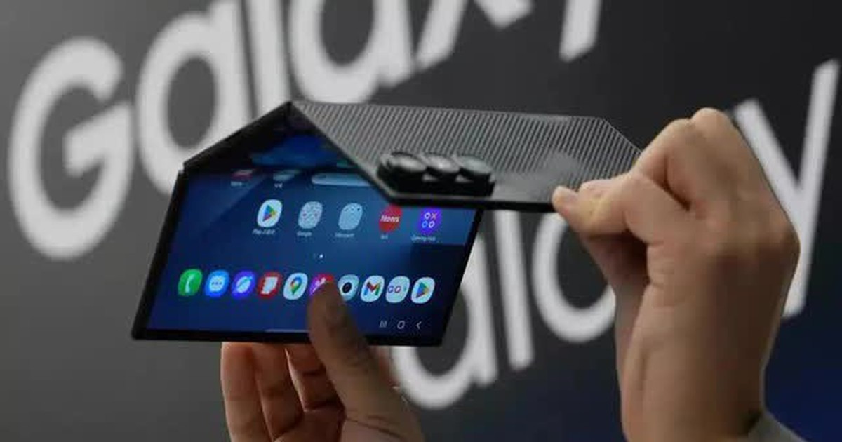 Samsung bán sạch Galaxy Z TriFold, người mua chi gần 3.000 USD không do dự