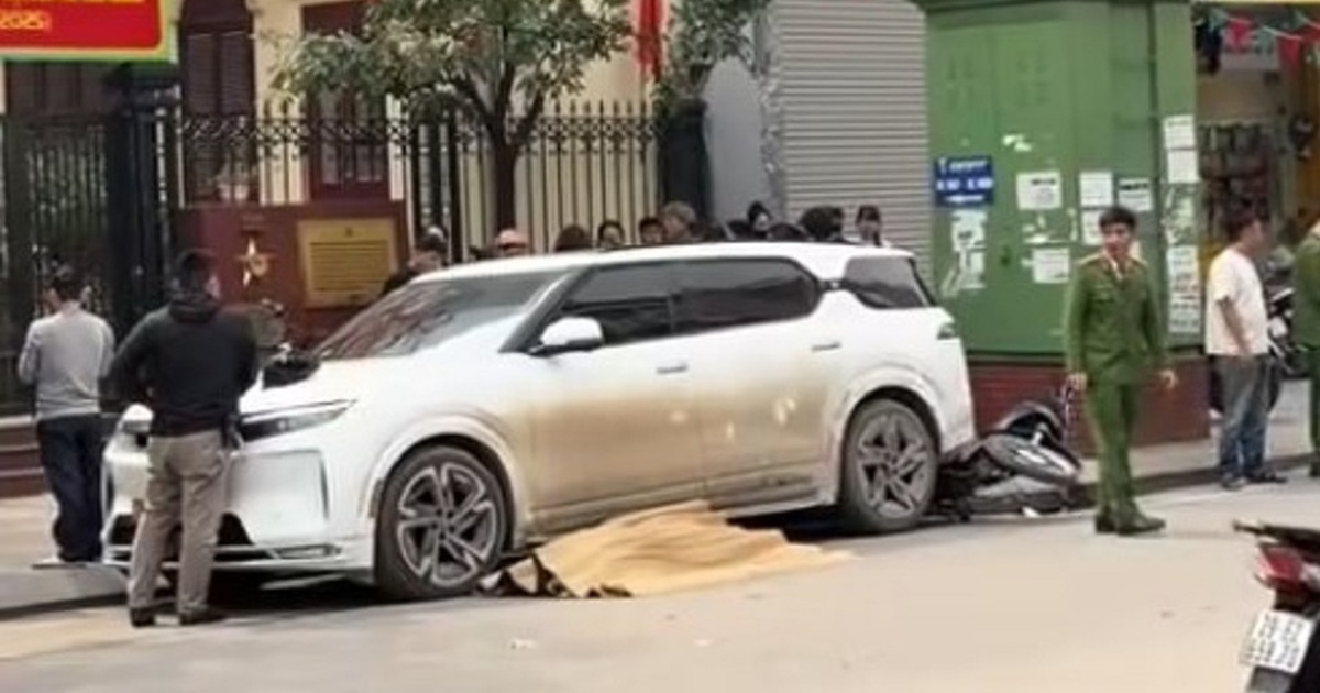 Tai nạn ô tô chết người ở Hà Nội: Làm thế nào để lùi xe an toàn?