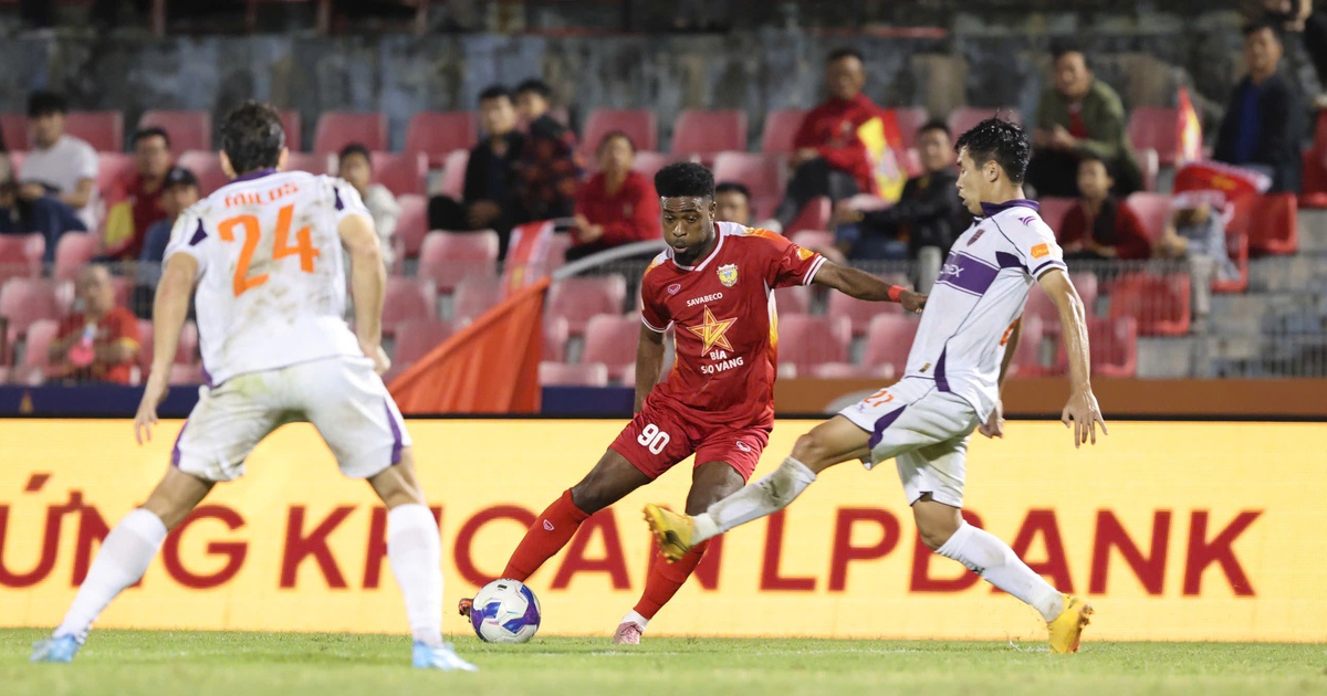 Bảng xếp hạng V-League mới nhất: Hà Nội còn đứng sau Hà Tĩnh, HAGL vị trí cực nguy hiểm