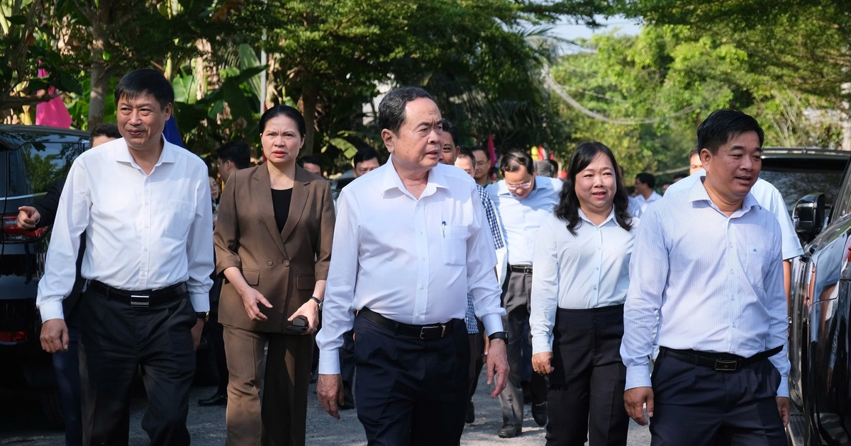 Chủ tịch Quốc hội Trần Thanh Mẫn thăm, tặng quà tết tại Đồng Tháp