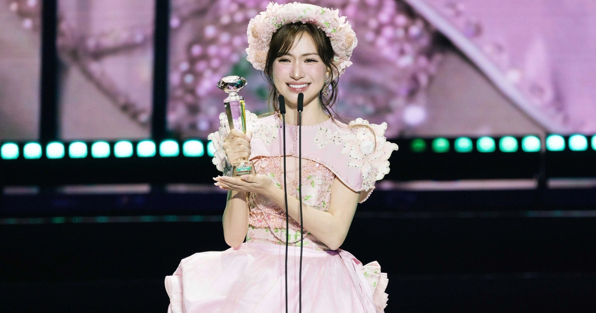 Hòa Minzy bật khóc, Nguyễn Hùng 'Mưa đỏ' thắng lớn tại Làn Sóng Xanh