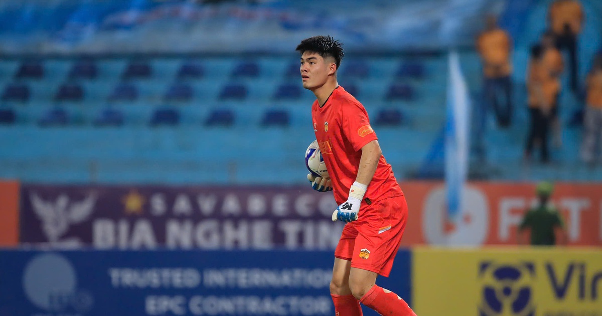 HAGL chạm trán nảy lửa Đà Nẵng: Thủ môn 1,91 m quyết đấu đồng đội U.23 Việt Nam