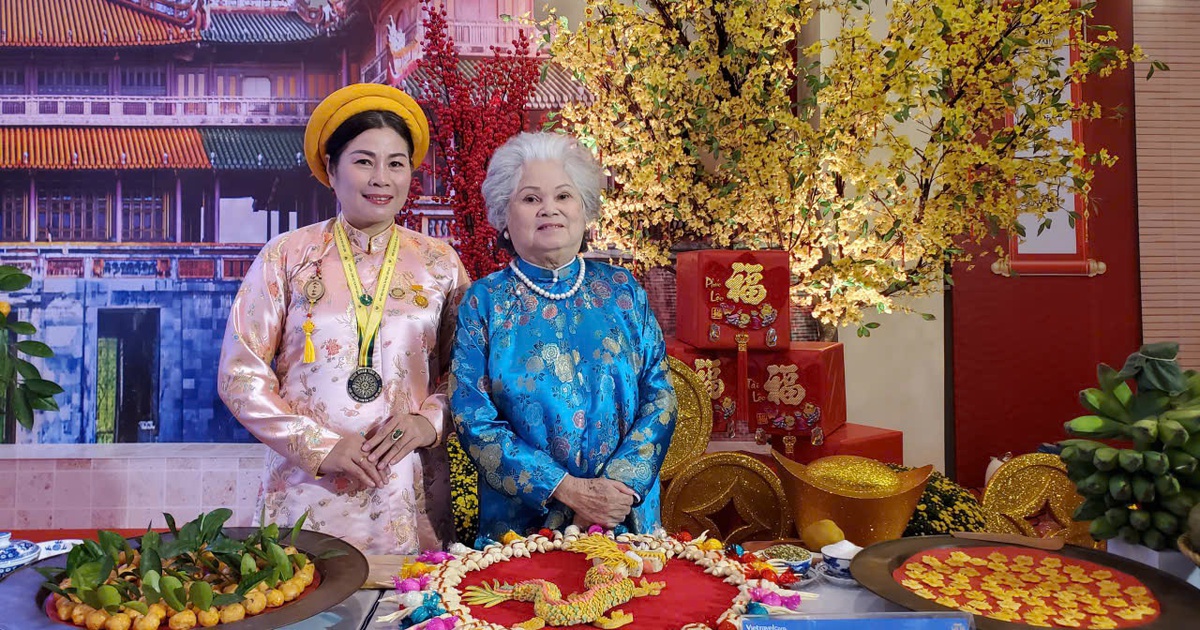 Giữ hương tết xưa: Mâm bánh rồng bay đến trời Á - Âu