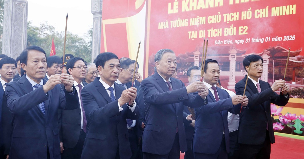 Tổng Bí thư dự lễ khánh thành Nhà tưởng niệm Chủ tịch Hồ Chí Minh tại Điện Biên