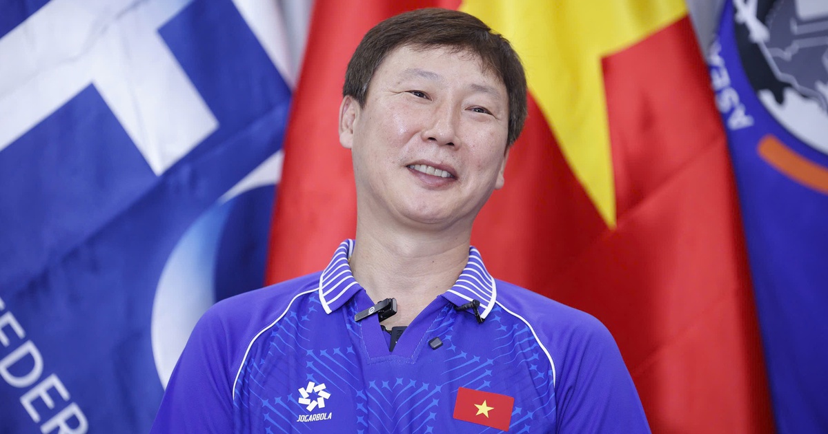 Nhiều thầy Hàn Quốc không trụ nổi ở Đông Nam Á, vì sao chỉ HLV Kim Sang-sik thành công?