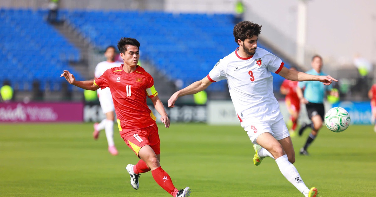 U.23 Việt Nam biến đội bóng Tây Á từ thế cửa trên thành ‘chú mèo’ yếu đuối