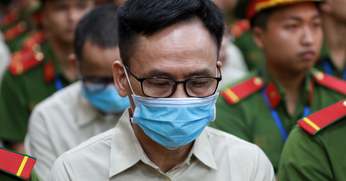 Đang thụ án, 2 cựu cục trưởng đăng kiểm bị triệu tập liên quan vụ nhận hối lộ