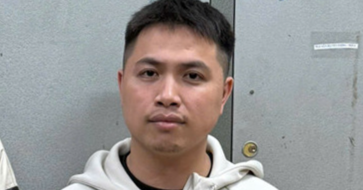 Admin C&ocirc;ng 'h&agrave;u' bị bắt v&igrave; cưỡng đoạt t&agrave;i sản