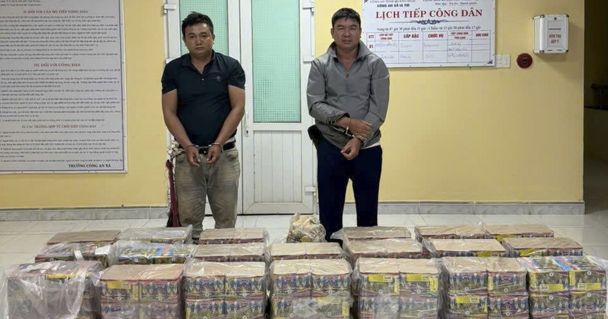 Bắt quả tang 2 người vận chuyển 357 kg ph&aacute;o lậu từ Campuchia qua Việt Nam