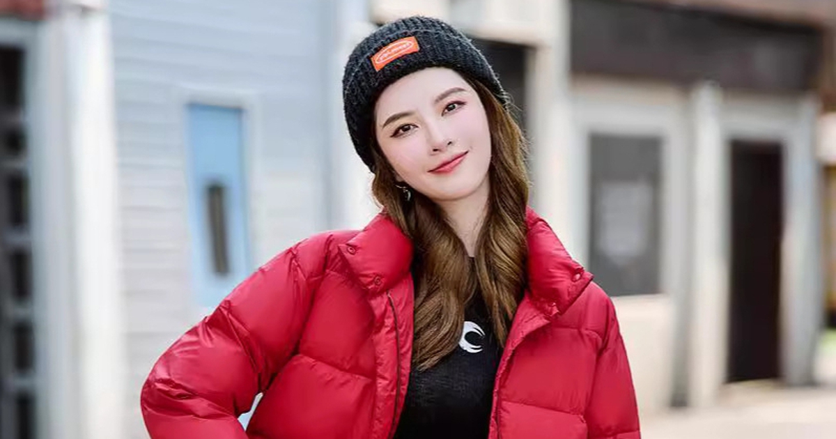 Giữ ấm mà vẫn thời thượng với bộ đôi áo phao và mũ len