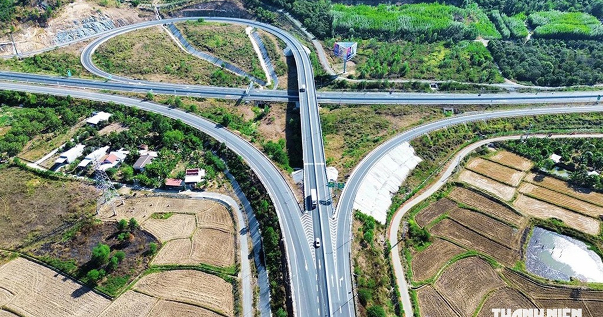 Cao tốc kết nối rừng - biển: Mong đồng bộ, sớm vận hành