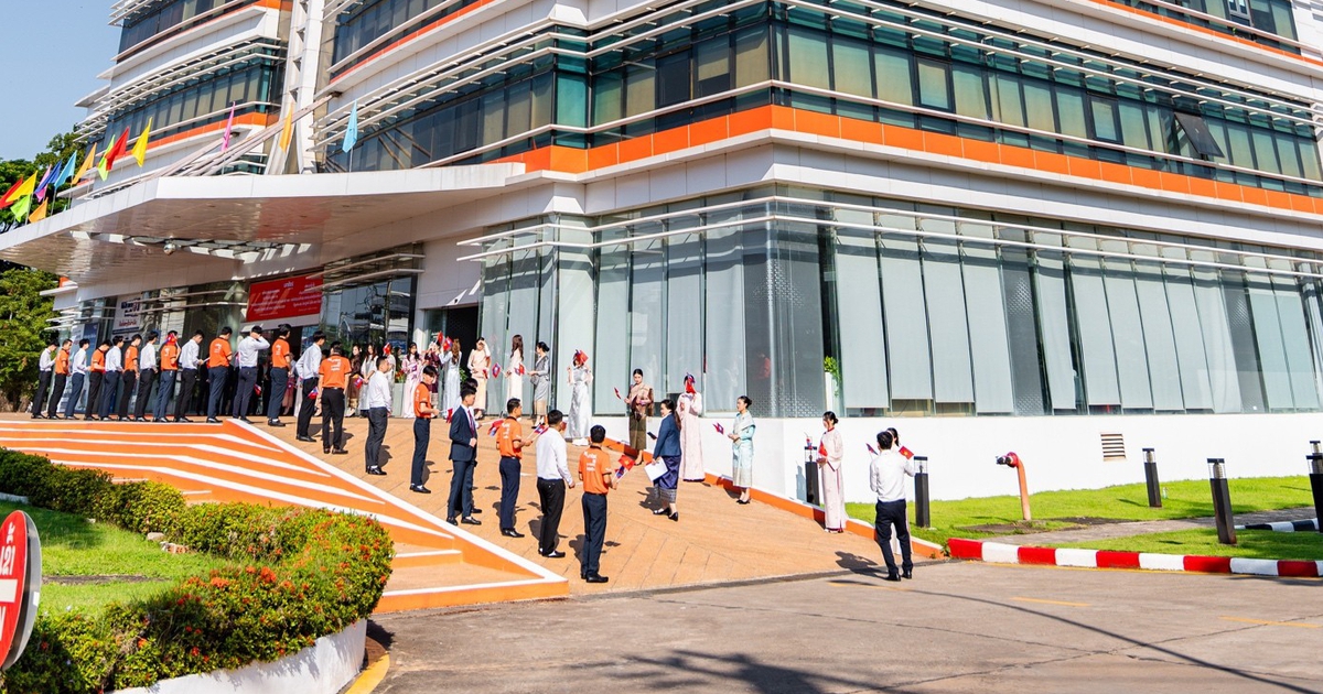 Viettel tại Lào cần chuyển từ cung cấp dịch vụ sang kiến tạo hệ sinh thái số
