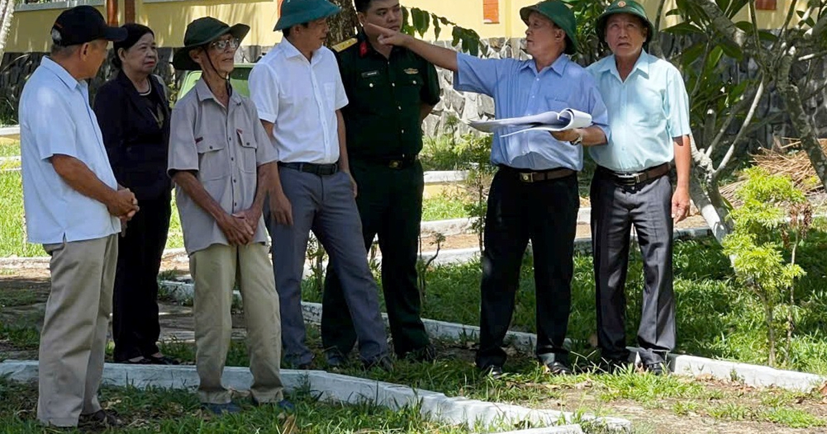 Xác minh thông tin mộ chôn tập thể liệt sĩ dưới sân Đảng ủy xã Hiệp Đức