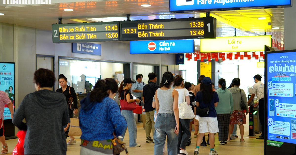 Sau vé máy bay, đến lượt vé metro cũng đặt luôn được trên VNeID