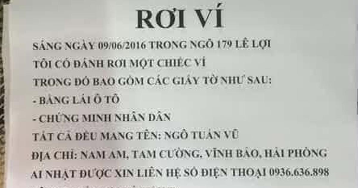 Mất v&iacute; đ&atilde; 10 năm, người đ&agrave;n &ocirc;ng bất ngờ nhận lại nguy&ecirc;n 20 triệu đồng