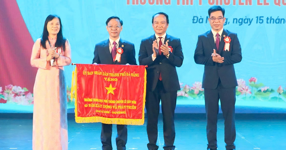 Trường THPT chuy&ecirc;n L&ecirc; Qu&yacute; Đ&ocirc;n (Đ&agrave; Nẵng) 40 năm ghi dấu tr&ecirc;n bản đồ gi&aacute;o dục mũi nhọn