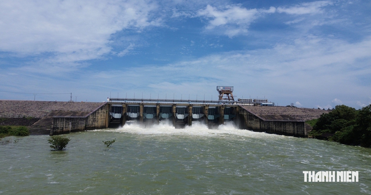 Thủy điện Trị An lại tăng xả lũ, lưu lượng qua đập tràn hơn gấp đôi