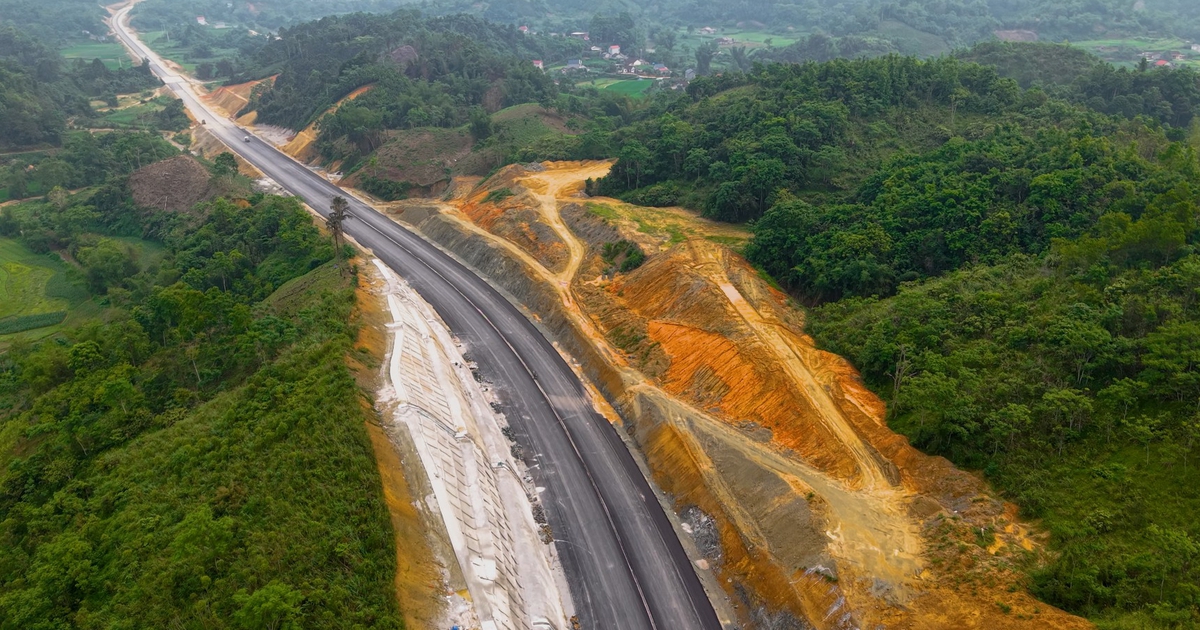 Hàng loạt dự án cao tốc nguy cơ "lỡ hẹn" về đích