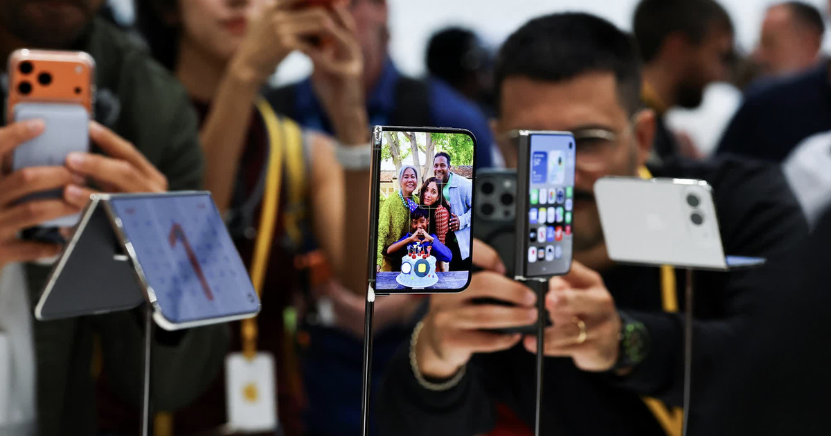 Trước ngày mở bán, iPhone Duo tăng giá 30 triệu đồng trên "chợ đen"