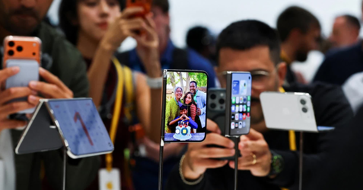 iPhone Duo bất ngờ giảm giá tại Trung Quốc