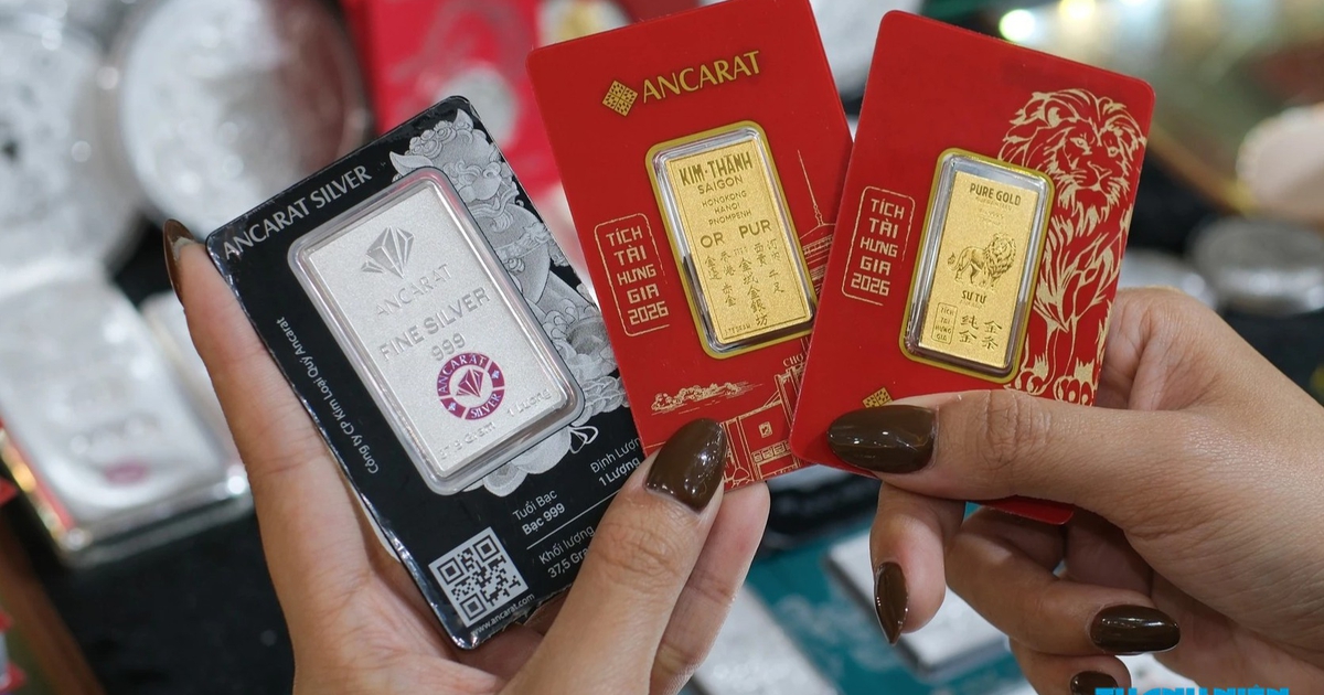 Giá vàng bật tăng sau nhiều ngày bất động