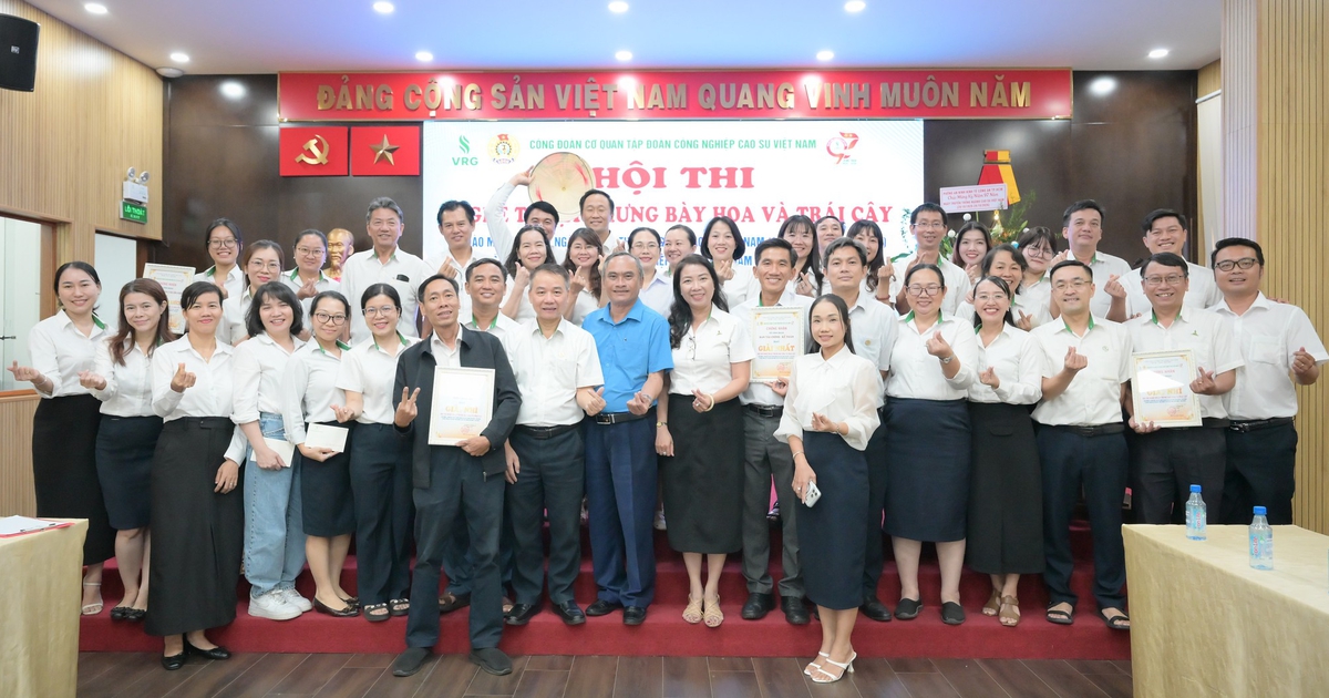 Công đoàn Cơ quan VRG sôi nổi Hội thi nghệ thuật trưng bày hoa và trái cây