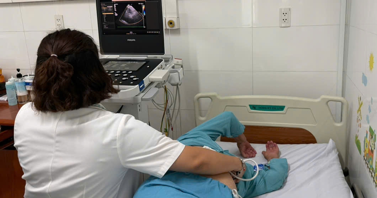 Cụ bà 89 tuổi được thay van động mạch chủ qua đường ống thông sau 12 năm
