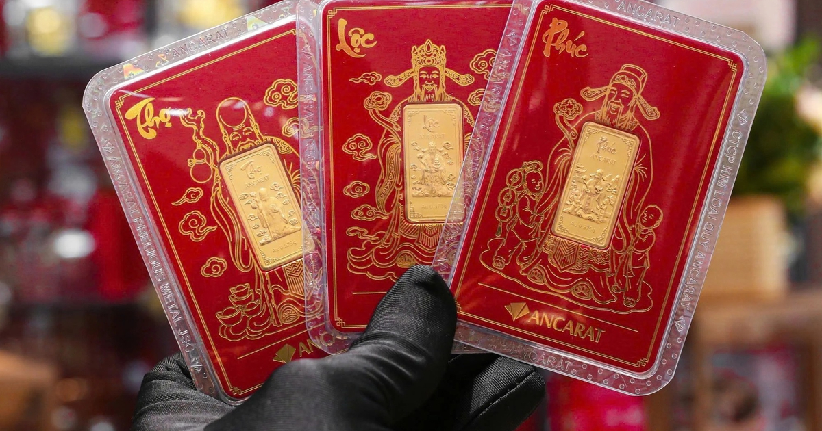 Chỉ số giá vàng tăng gần 43%, lạm phát tăng 4,26%