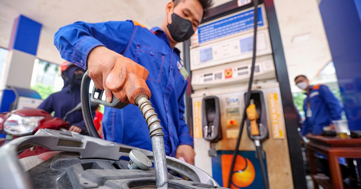 Giá xăng dầu tháng 9 tăng mạnh, Bộ Công thương chỉ đạo nóng