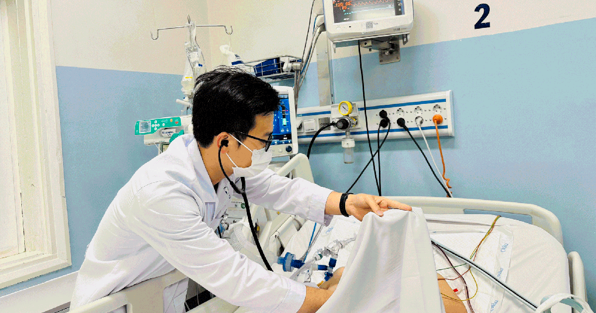 Bác sĩ nội trú cũng phải chờ việc