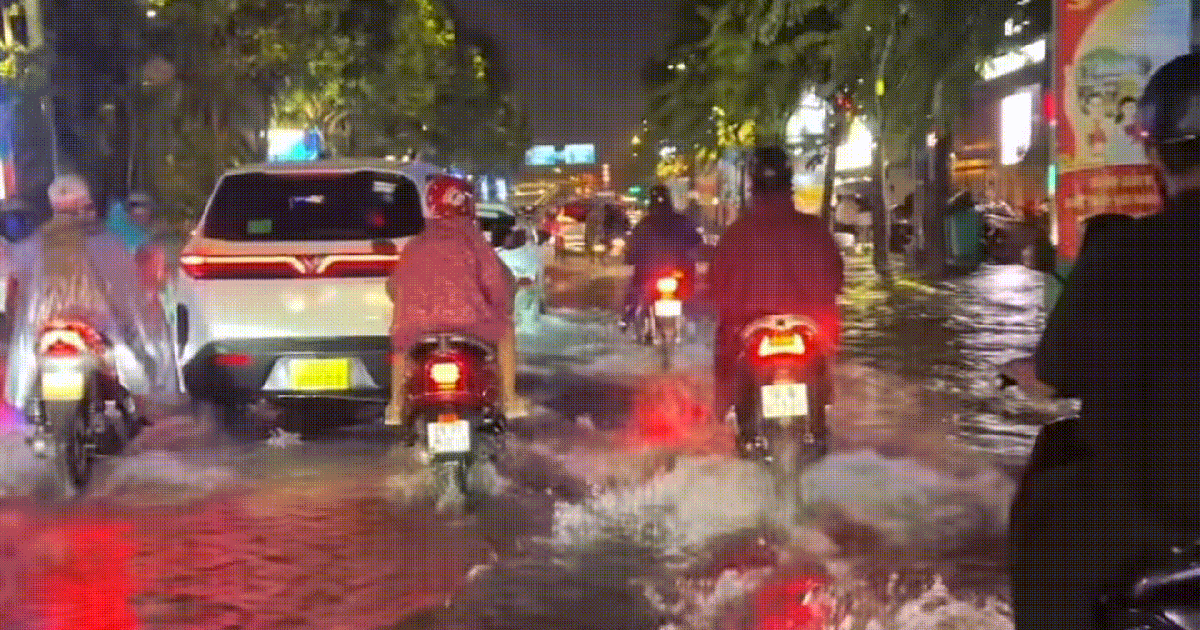 Ngập cửa ngõ sân bay Tân Sơn Nhất, Sở Xây dựng TP.HCM nêu giải pháp