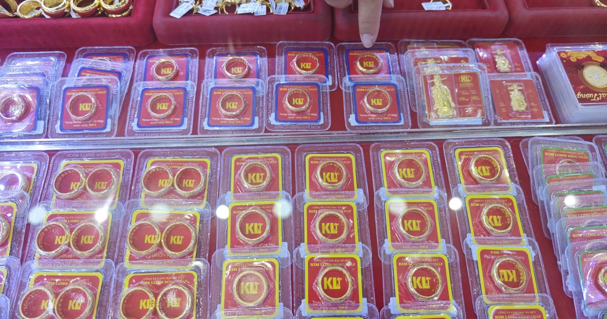 Giá vàng hôm nay 9.10.2026: Bật tăng thêm gần triệu đồng