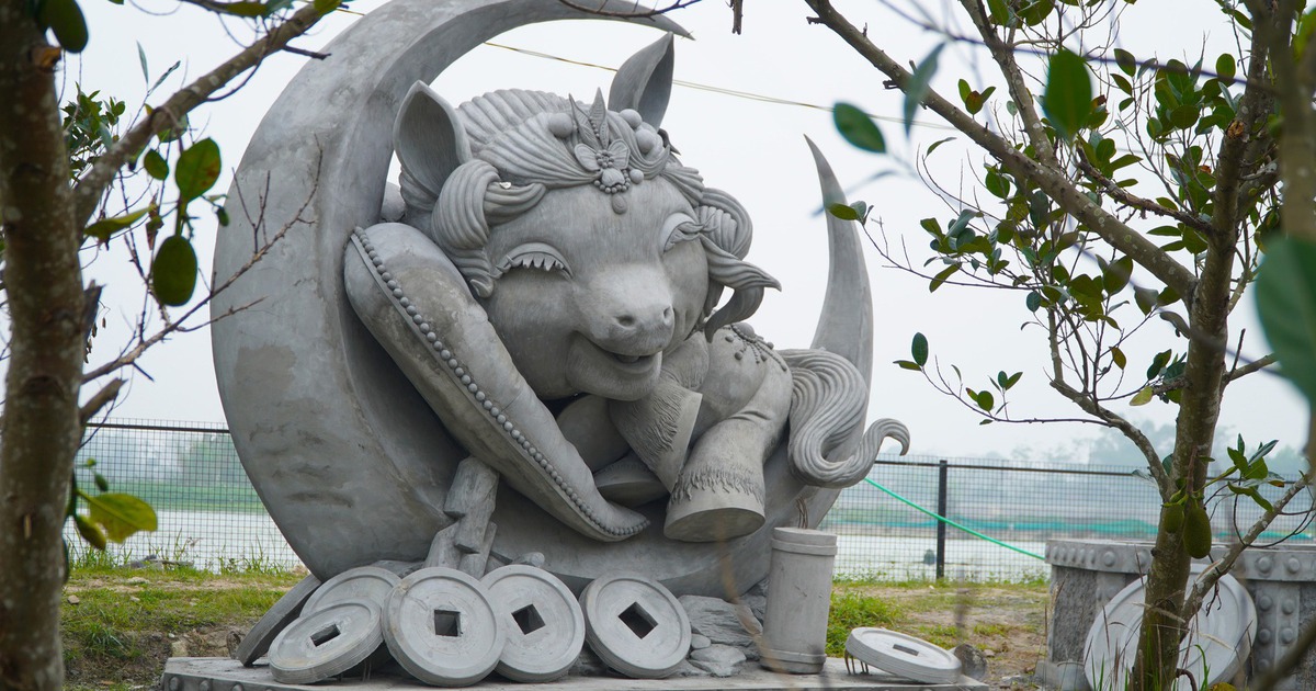 Linh vật Ngựa Thương được mua giá 222.222.222 đồng, nghệ nhân làm điều bất ngờ trước tết