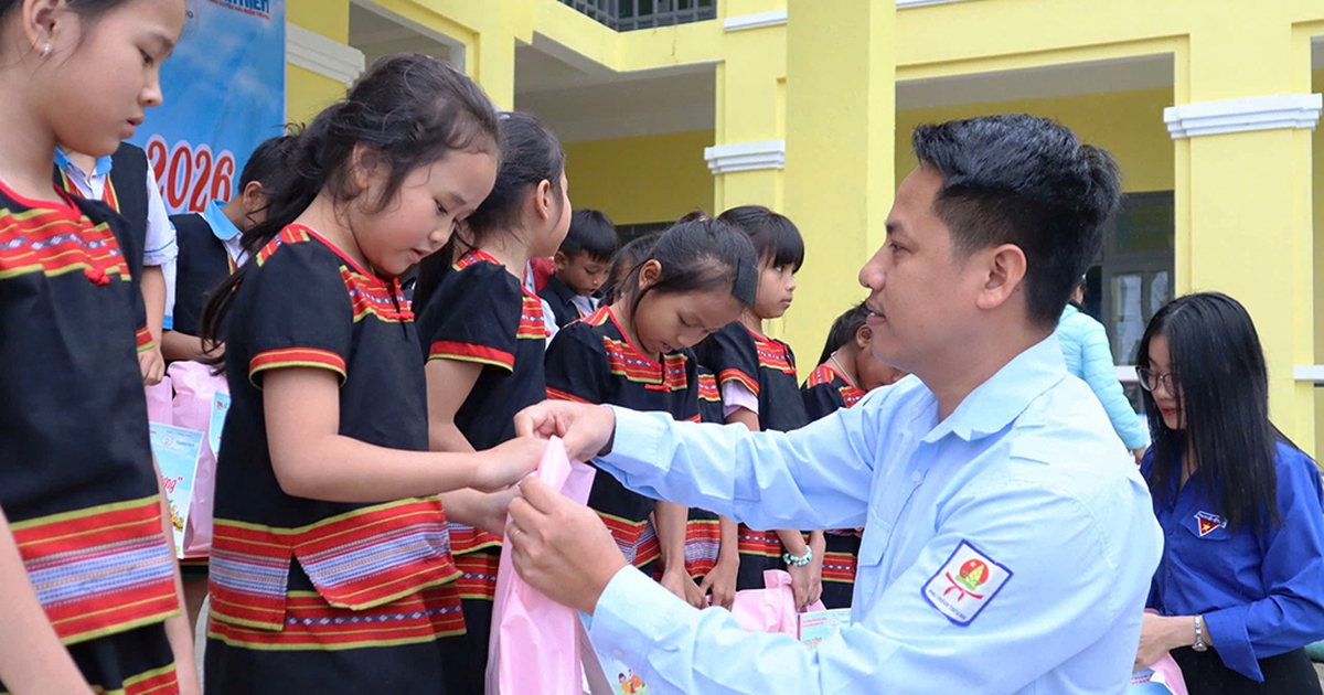 Xuân sớm trên đại ngàn