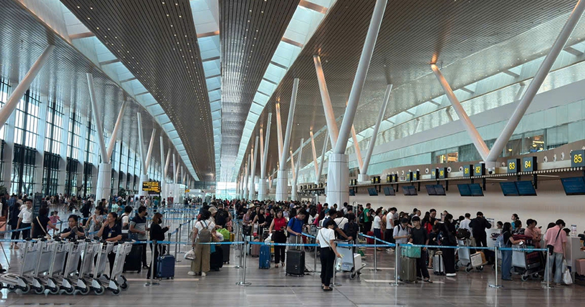 Vé máy bay, tàu tết đã gần 'khóa sổ'