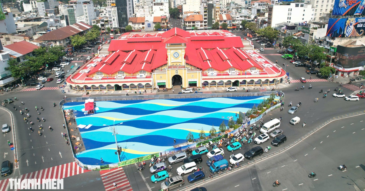 Tranh cãi diện mạo mới của chợ Bến Thành sau khi chỉnh trang