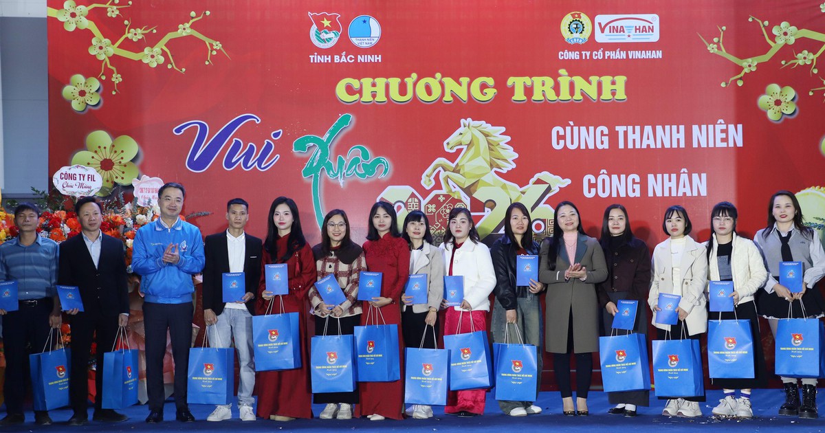 T.Ư Đoàn trao quà tết cho thanh niên công nhân tại Bắc Ninh