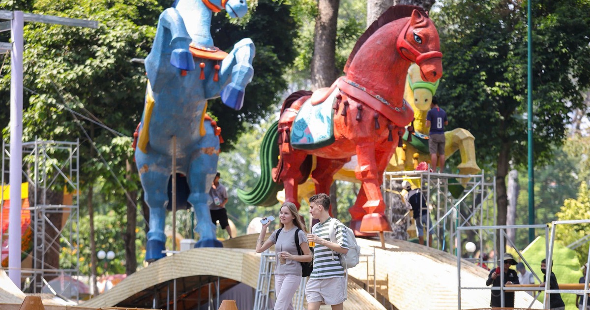 Lời chúc tết hay cho năm con ngựa, Bính Ngọ 2026